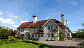 Отель Church Farm B&B near Telford and Ironbridge  Шифнал